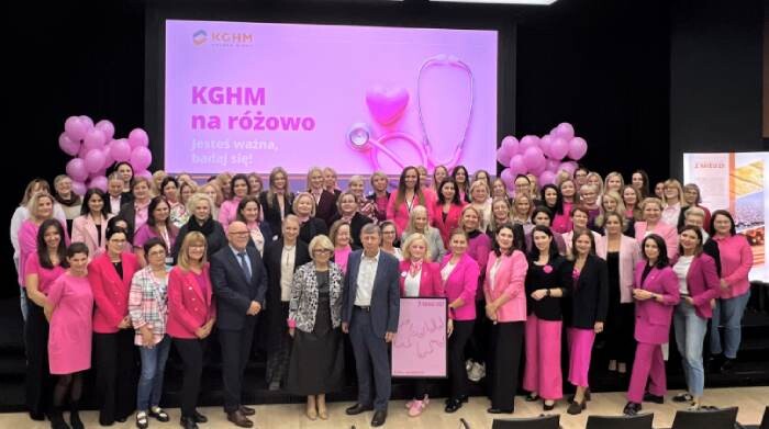 W tym roku w KGHM „Różowy październik” rozpoczął się już latem, kiedy rozpoczęliśmy akcję „Jesteś ważna, badaj się”.  Wiemy, że wśród codziennych obowiązków czasem trudn