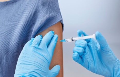 Szczepienia osób starszych to inwestycja w stabilność systemu ochrony zdrowia